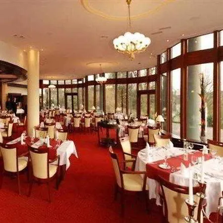 Western Parkhotel فندق