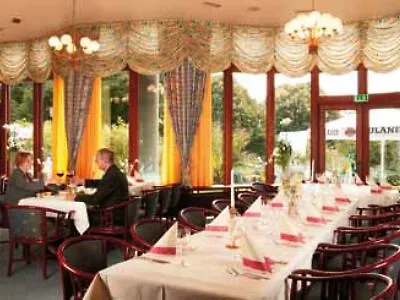 Western Parkhotel Отель Фельберт